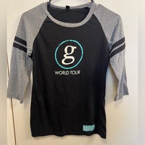 Garth Brooks World Tour raglan concert tee.